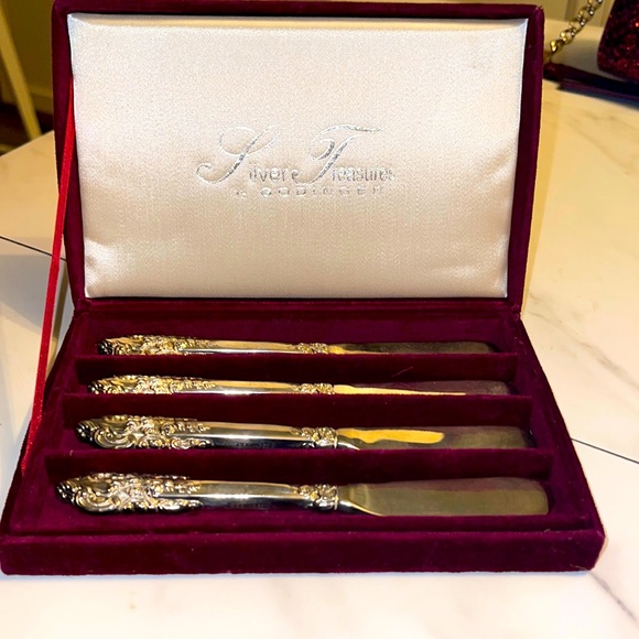 Godinger Other - American Godinger Silver Treasures CasedSet/4 Signed 5.5” Silver Plate Spreaders